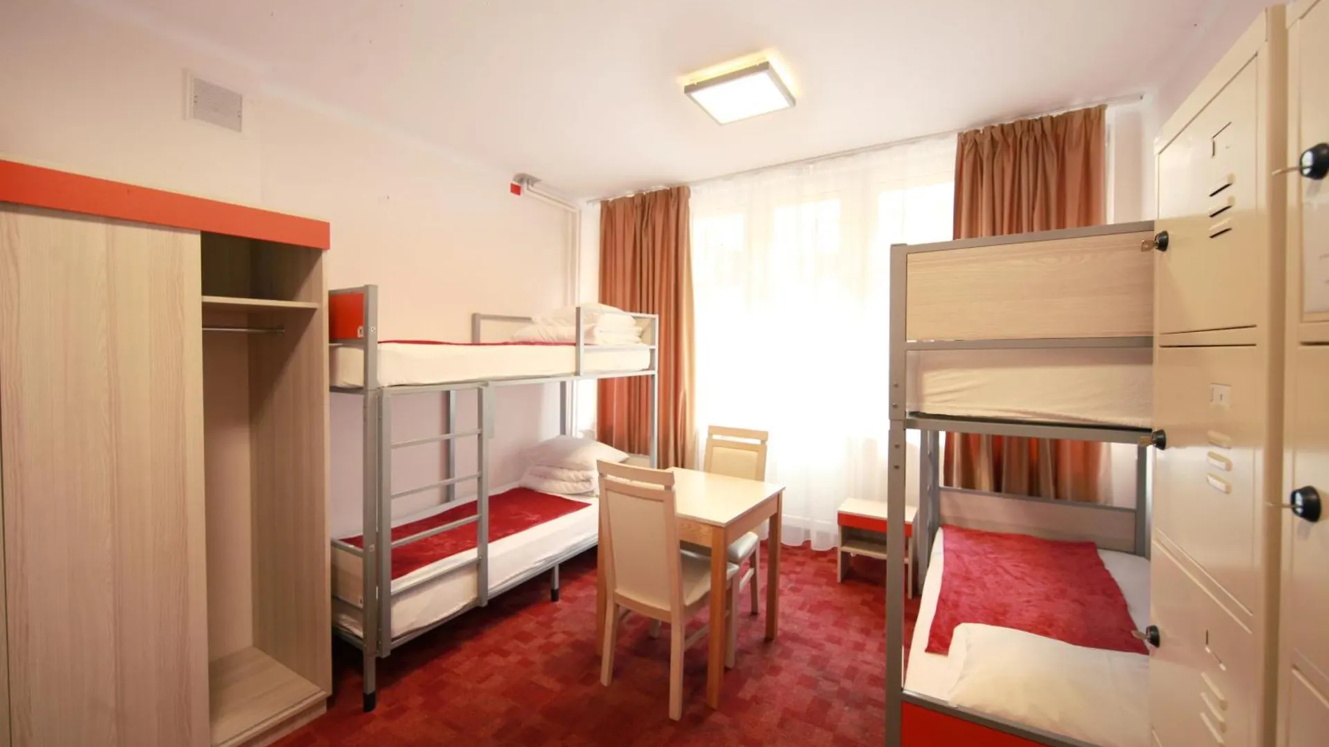 Emka Hostel Warsaw