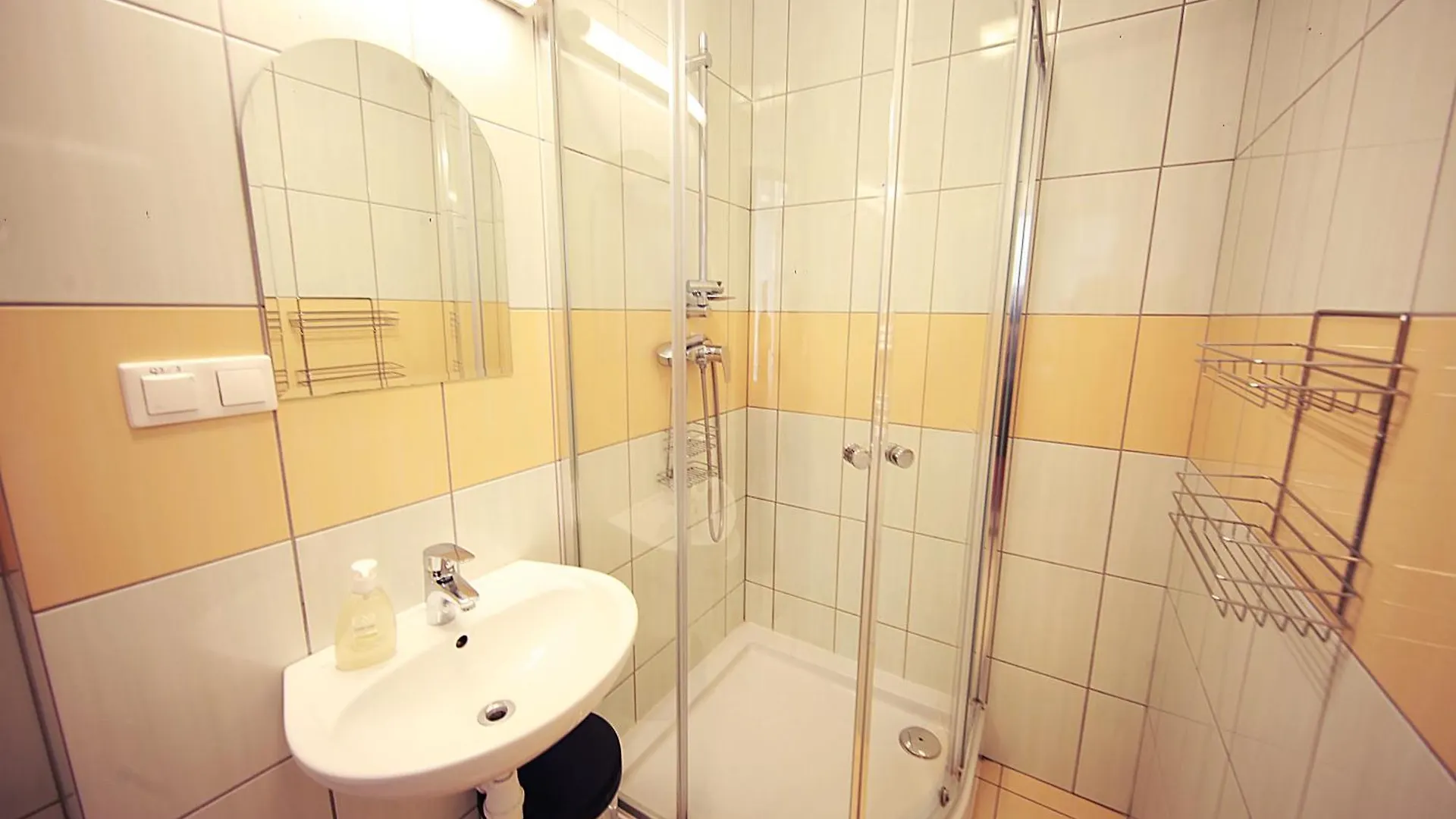 Emka Hostel Varsovie Pologne